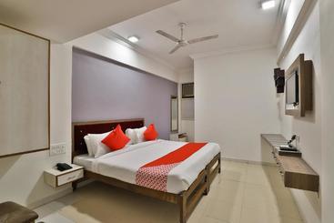 Oyo 30714 Hotel Krishna