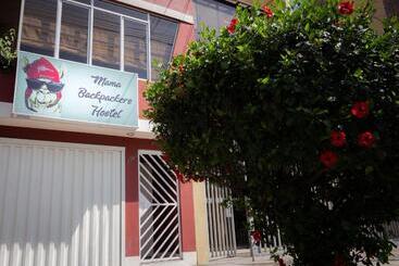 هاستل Mama Backpackers