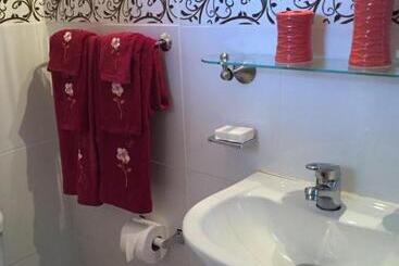 پانسیون Goldenview Guesthouse Ocho Rios
