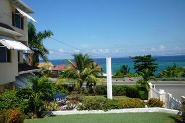 پانسیون Goldenview Guesthouse Ocho Rios