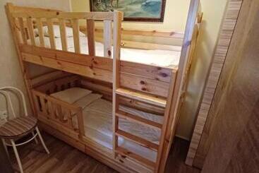 پانسیون Tulipán Apartmanház