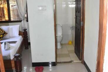 تختخواب و صبحانه Travellers Home