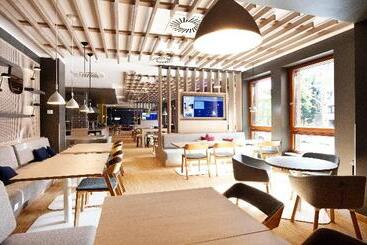 هتل Holiday Inn Express   Saarbrücken, An Ihg