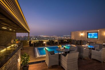 هتل Naviti Warwick Dammam