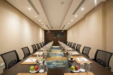 هتل Naviti Warwick Dammam