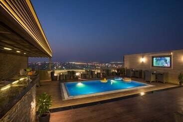هتل Naviti Warwick Dammam