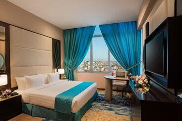هتل Naviti Warwick Dammam