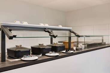 هتل Super 8 By Wyndham Dresden
