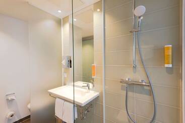 هتل Super 8 By Wyndham Dresden