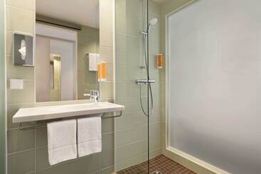 هتل Super 8 By Wyndham Dresden