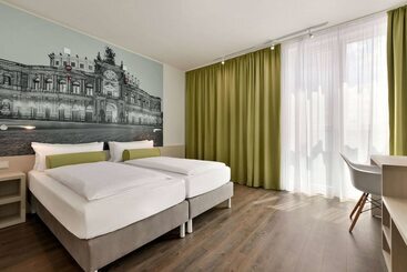 هتل Super 8 By Wyndham Dresden