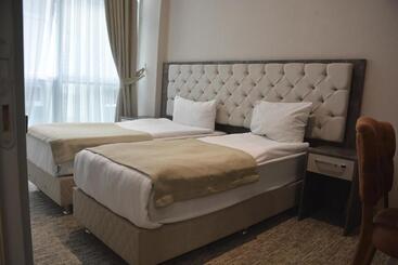Prusias Otel
