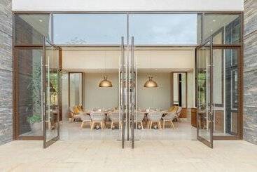 هتل Gran Melia Arusha