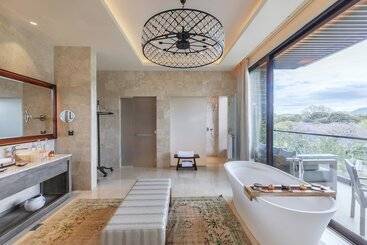 هتل Gran Melia Arusha