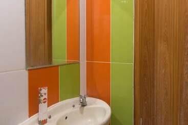 Capital O 615 Residence Puri Hotel Syariah