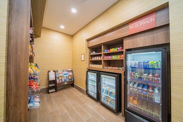 هتل Towneplace Suites By Marriott Brantford And Conference Centre