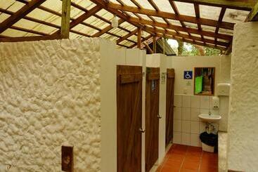 هتل Cabañas Bambu Mindo