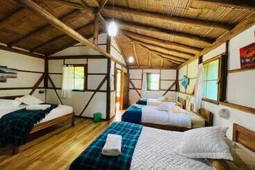 هتل Cabañas Bambu Mindo