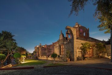 هتل Hacienda Santo Cristo  & Spa