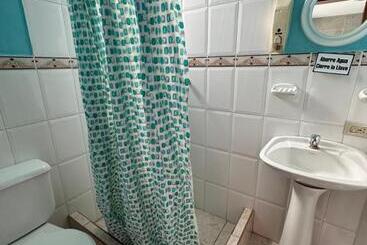 בית מלון כפרי Kanoas Hostal