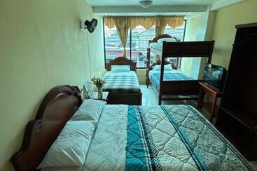 בית מלון כפרי Kanoas Hostal