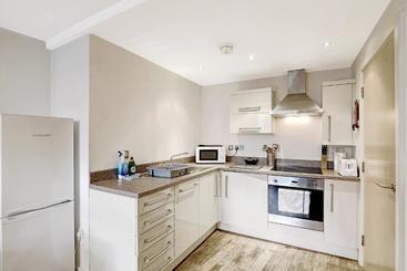 هتل Ur Stay Apartments Leicester