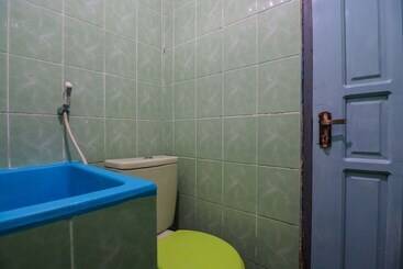 پانسیون Reddoorz Syariah @ Ahmad Yani Street Balikpapan