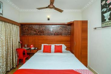 Hotel Oyo 8153 K Empire