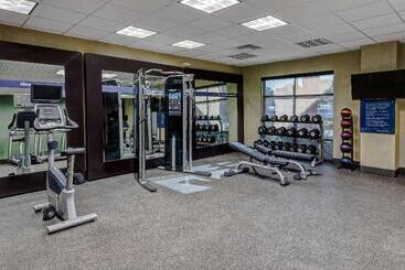 هتل Hampton Inn & Suites San Jose Airport