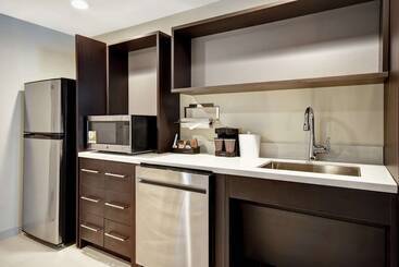 هتل Home2 Suites By Hilton Amherst Buffalo