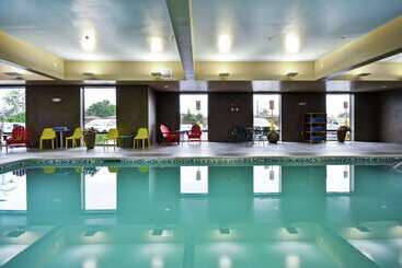 هتل Home2 Suites By Hilton Amherst Buffalo