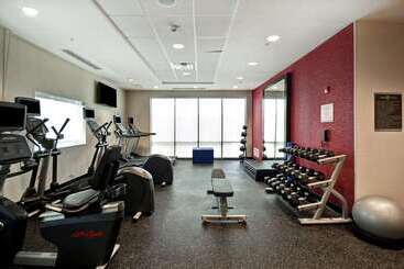 هتل Home2 Suites By Hilton Amherst Buffalo