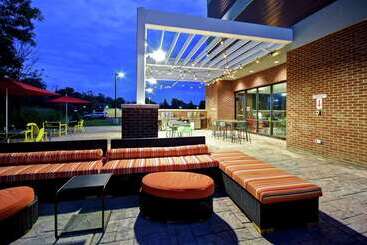 هتل Home2 Suites By Hilton Amherst Buffalo
