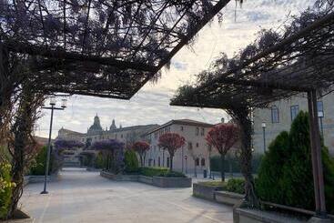 هتل Melibea By Gaiarooms