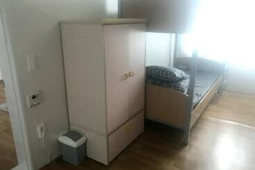 پانسیون Gwangju Songjeong Station Guesthouse Hostel