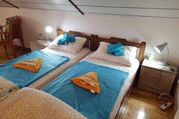 پانسیون Nena & Rale Rooms