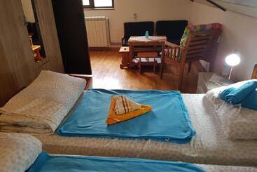 پانسیون Nena & Rale Rooms