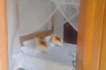 پانسیون Thusitha S Nest
