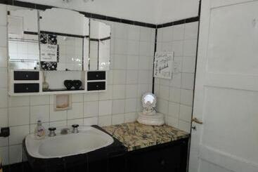 تختخواب و صبحانه Malala Jujuy Hostel