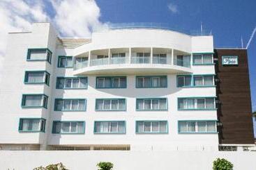 هتل Azure Lofts & Pool