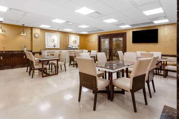 هتل Wyndham Torreon