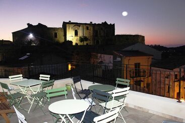 تختخواب و صبحانه Casa Mazzone