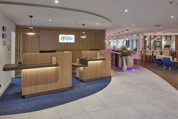 هتل Holiday Inn Express   Merzig, An Ihg