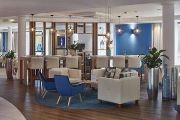 هتل Holiday Inn Express   Merzig, An Ihg