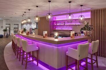 هتل Holiday Inn Express   Merzig, An Ihg