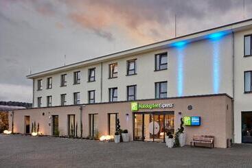 هتل Holiday Inn Express   Merzig, An Ihg