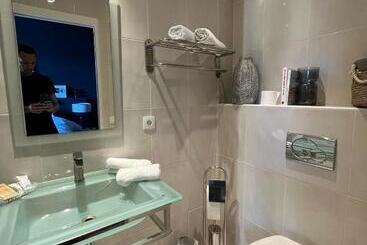 هتل Ostan Hôtel Boutique