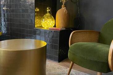 هتل Ostan Hôtel Boutique