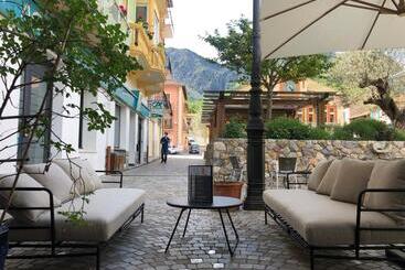 هتل Ostan Hôtel Boutique