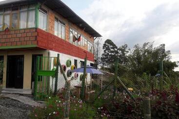 هاستل Vivienda Turistica Yerbabuena